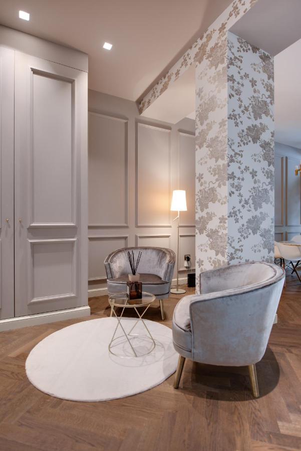 Mercatovecchio Luxury Apartments อูดิเน ภายนอก รูปภาพ